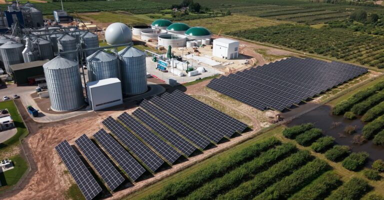 Antžeminė saulės elektrinė